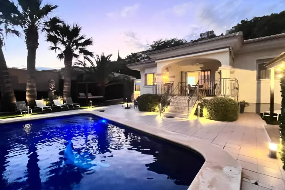 Magnifique Villa Avec Piscine Privée - Golf  Bonalba !