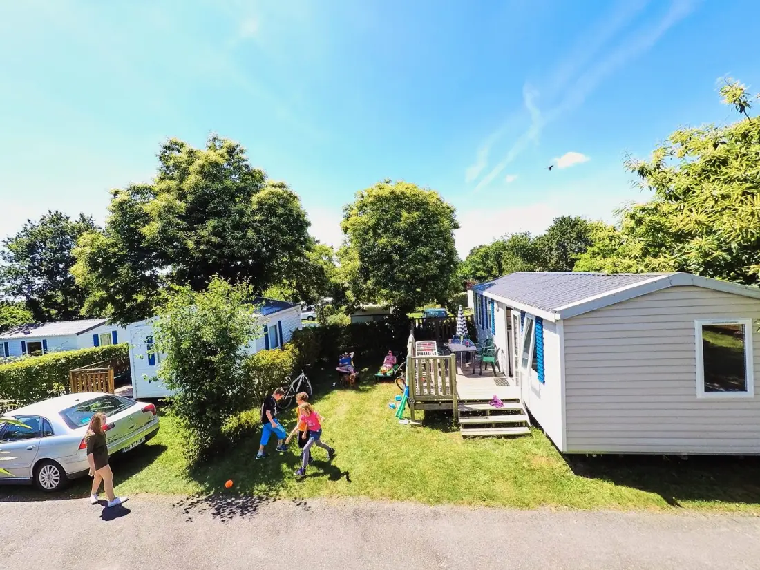 Flower Camping La Blanche Hermine 3 étoiles★★★