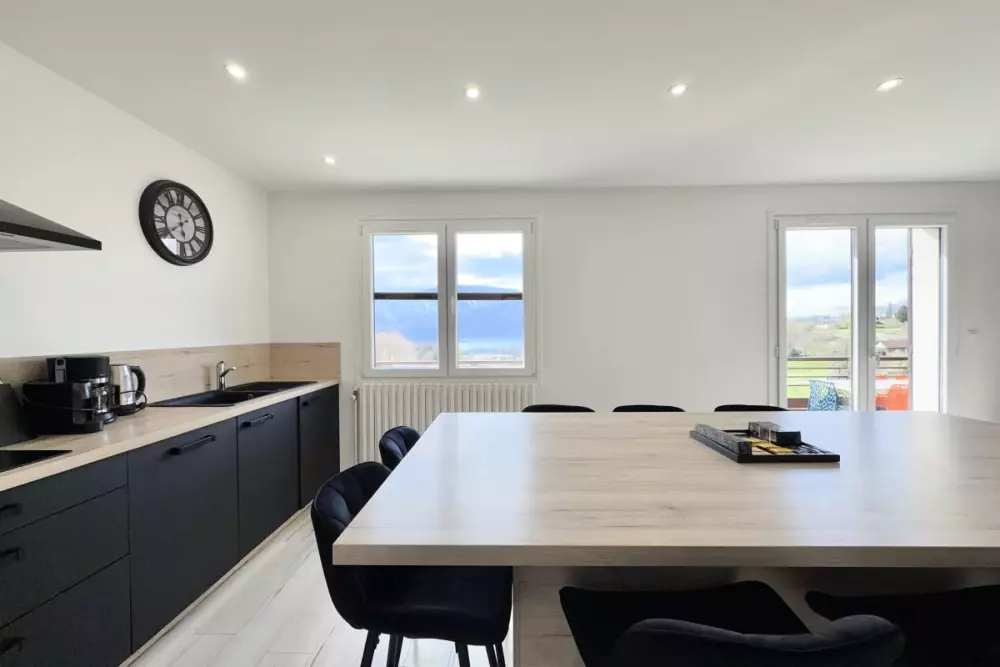 Confortable Chalet - Vue Sur Le Lac D’aiguebelette