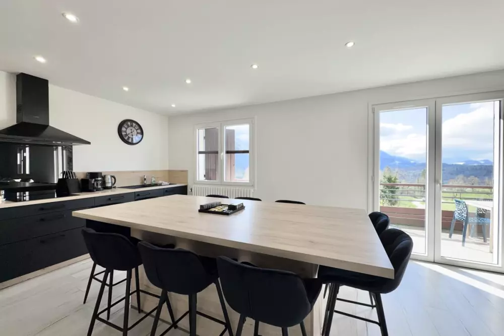 Confortable Chalet - Vue Sur Le Lac D’aiguebelette