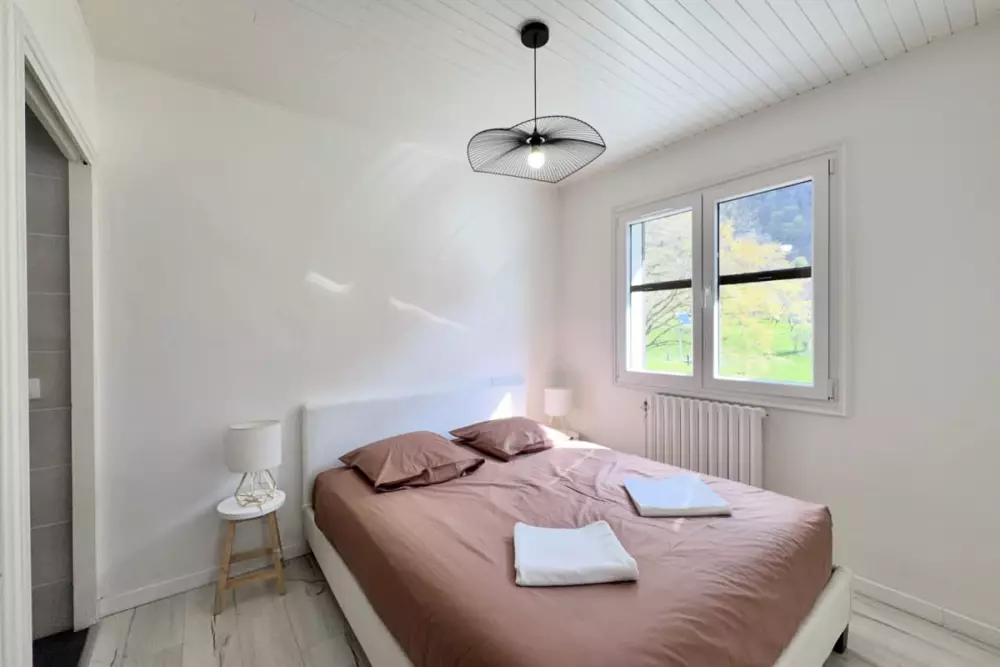 Confortable Chalet - Vue Sur Le Lac D’aiguebelette