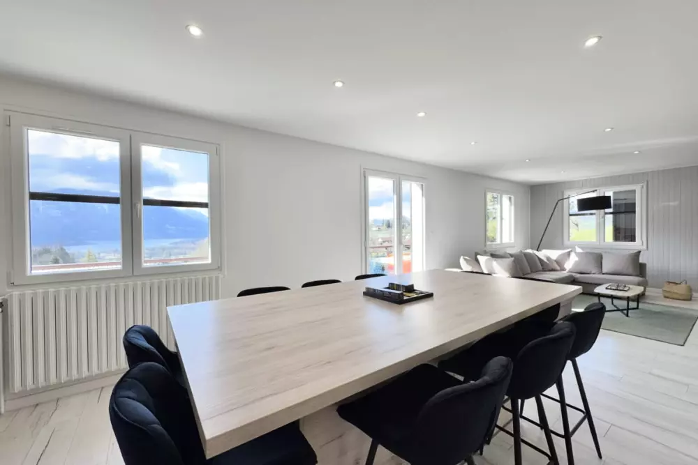 Confortable Chalet - Vue Sur Le Lac D’aiguebelette