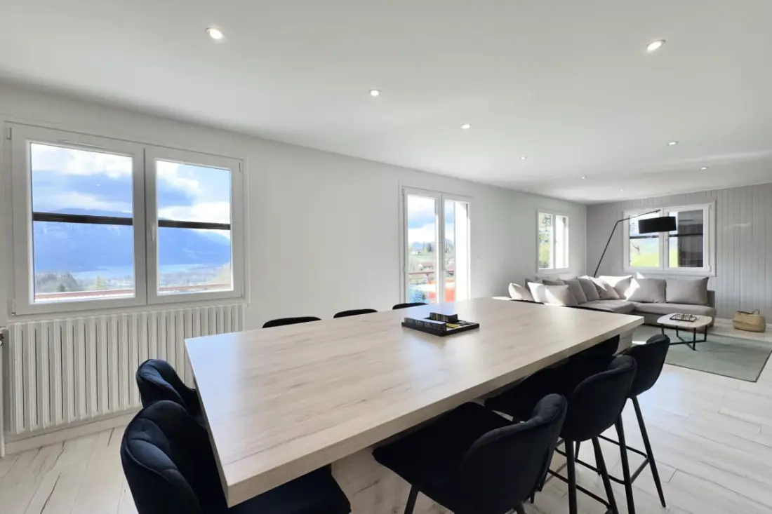 Confortable Chalet - Vue Sur Le Lac D’aiguebelette