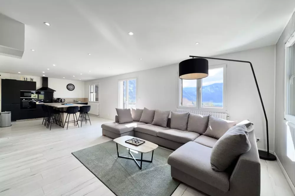 Confortable Chalet - Vue Sur Le Lac D’aiguebelette