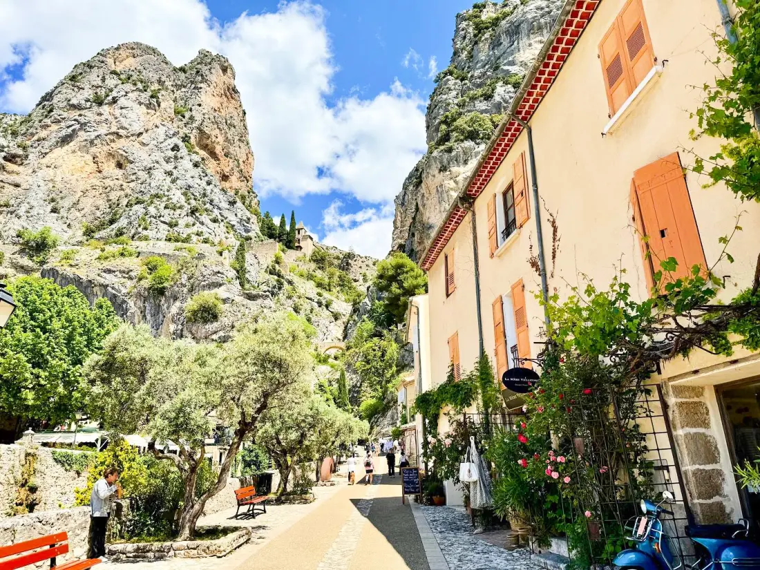 Vallée de la Sainte Baume    3 étoiles★★★