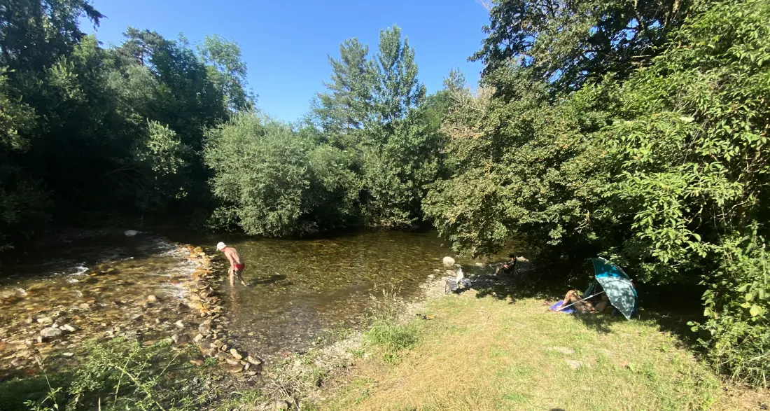 Camping Des Deux Séquoias 1 étoiles★