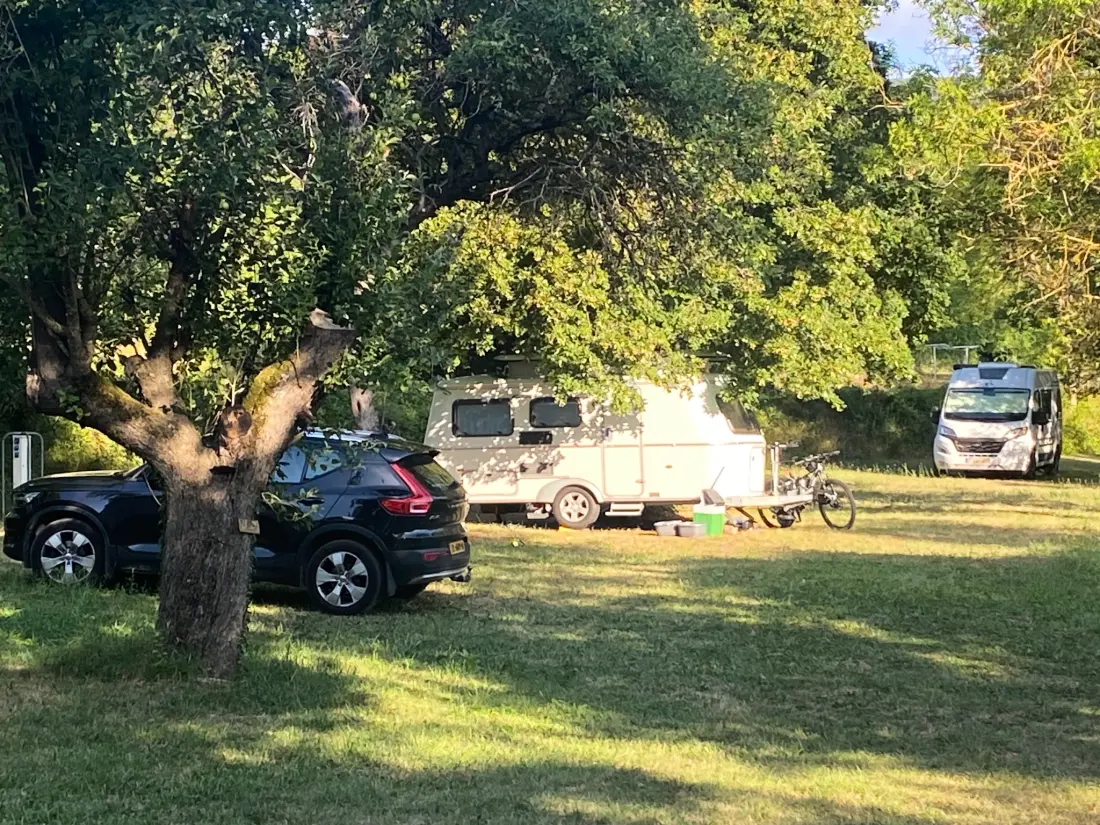 Camping Des Deux Séquoias 1 étoiles★