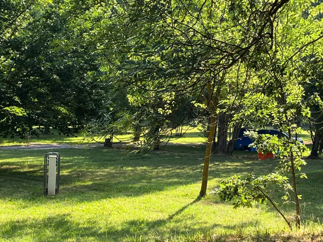 Camping Des Deux Séquoias 1 étoiles★