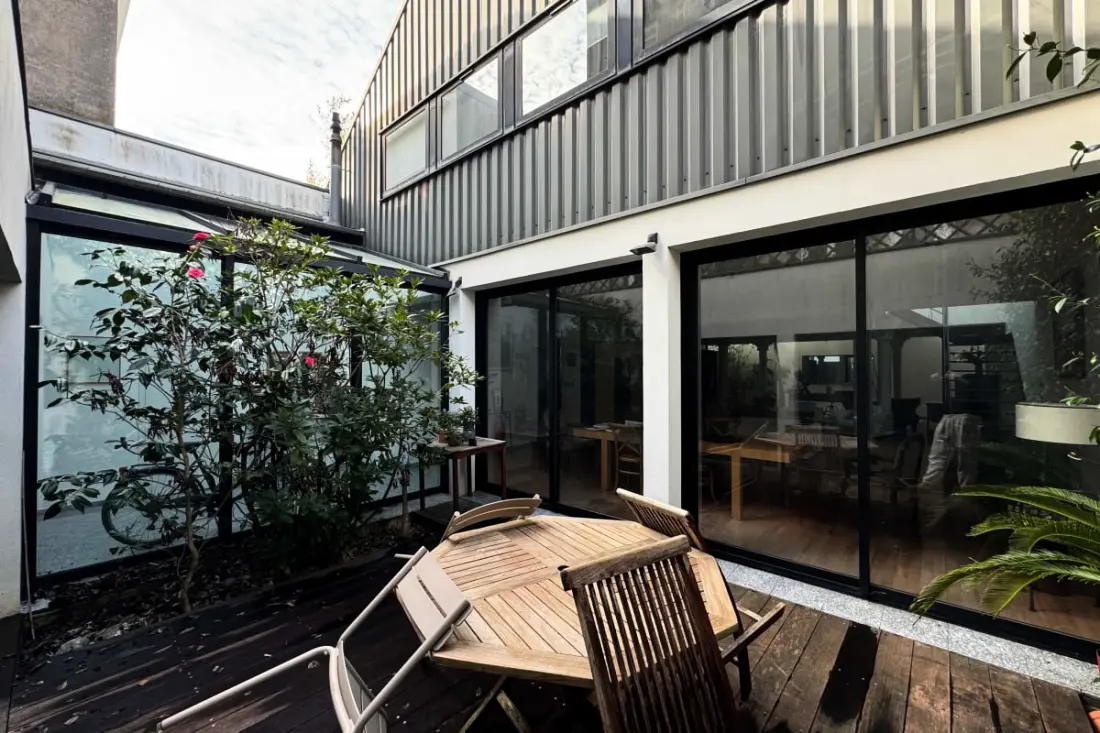 Grande Maison De 250m² Entièrement Rénovée