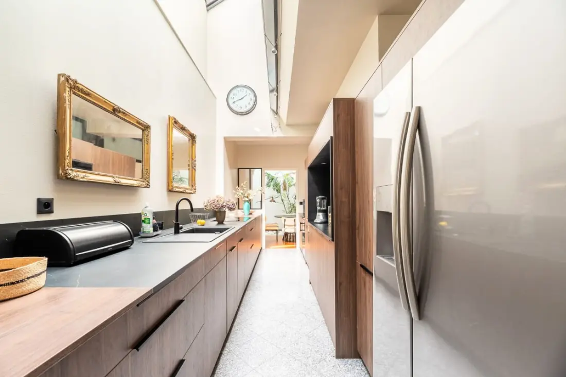 Grande Maison De 250m² Entièrement Rénovée