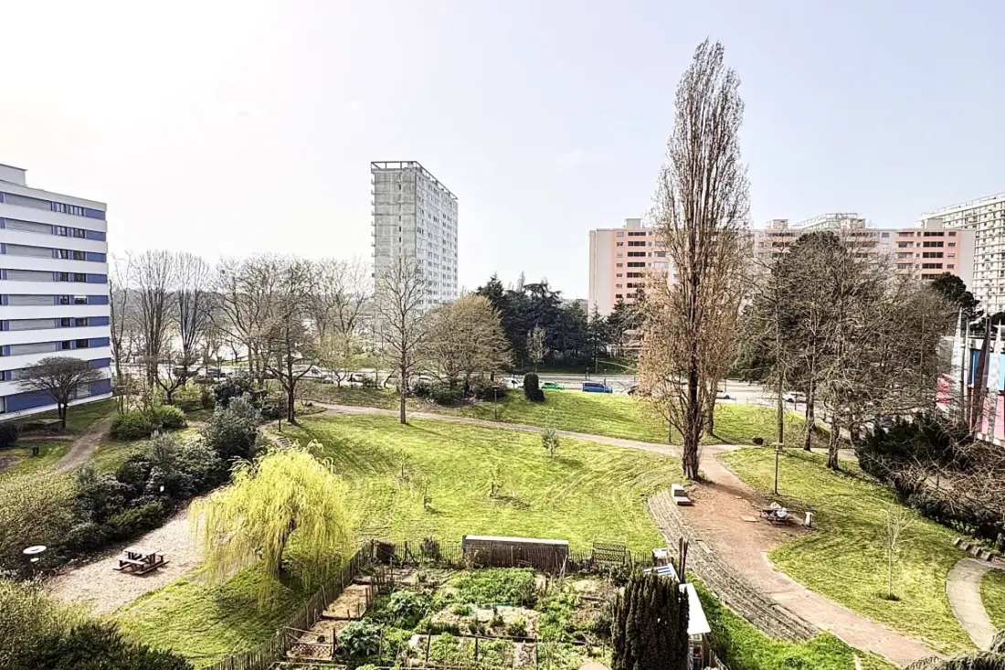 Studio Lumineux Avec Vue Au Cœur De Nantes