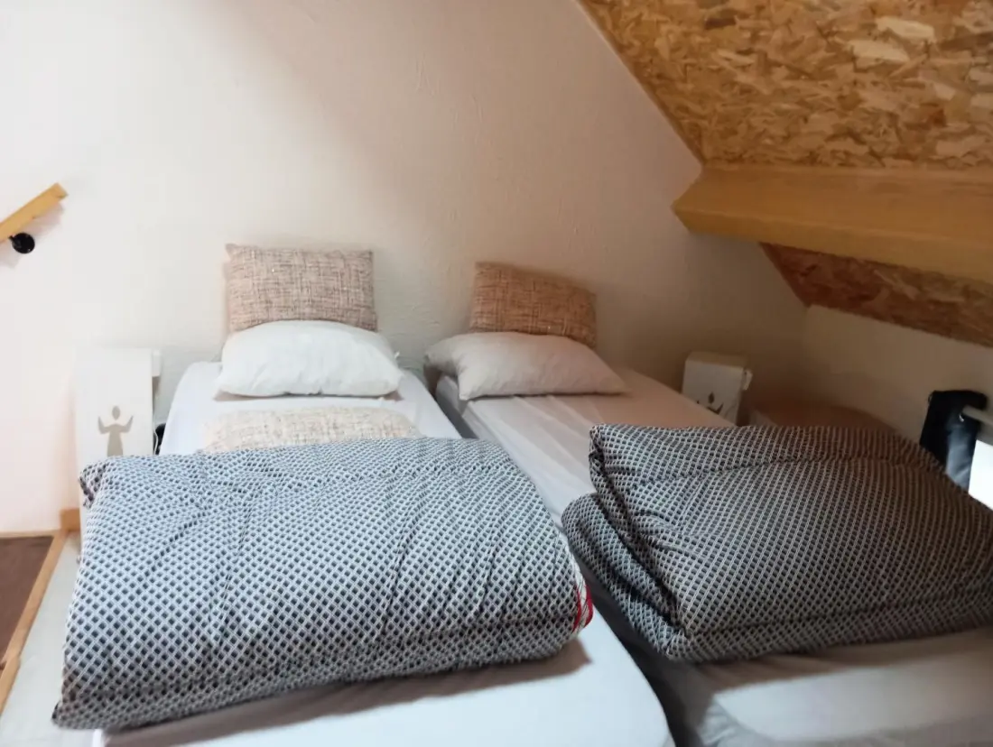 Gîte de France L'oustal 2/3 personnes à montgrousset 2 épis