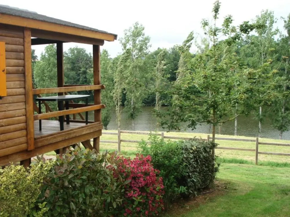 Camping du Lac de Bonnefon 3 étoiles★★★