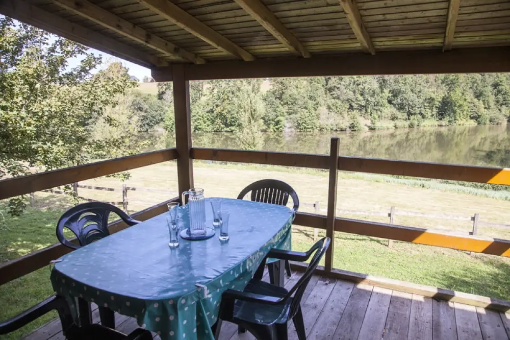 Camping du Lac de Bonnefon 3 étoiles★★★