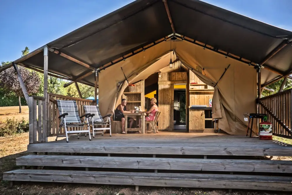 Camping du Lac de Bonnefon 3 étoiles★★★