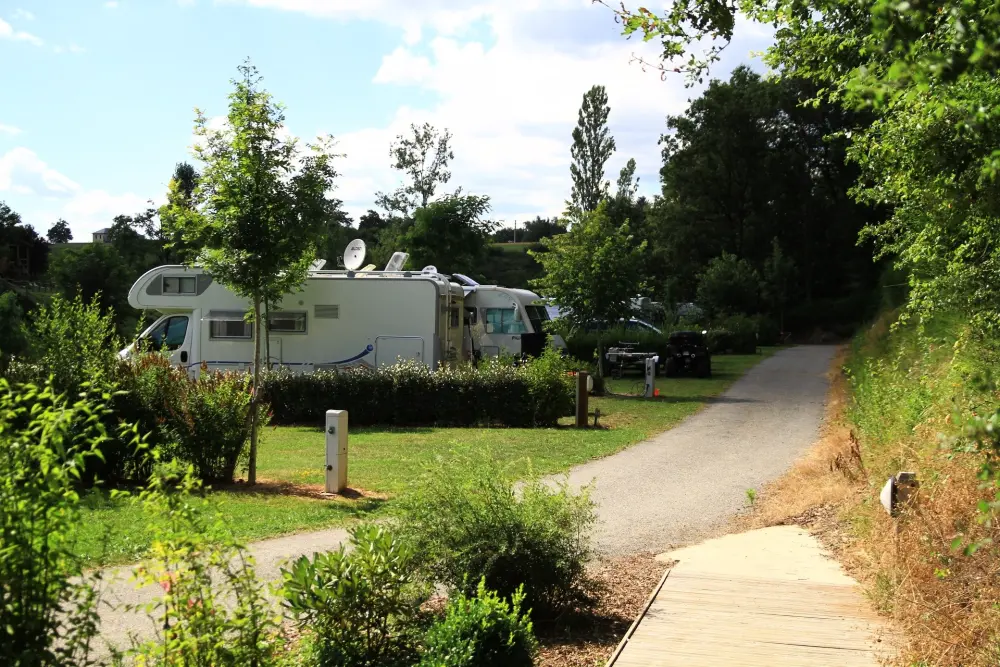 Camping du Lac de Bonnefon 3 étoiles★★★