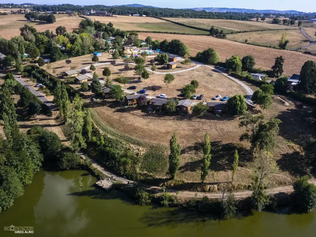 Camping du Lac de Bonnefon 3 étoiles★★★
