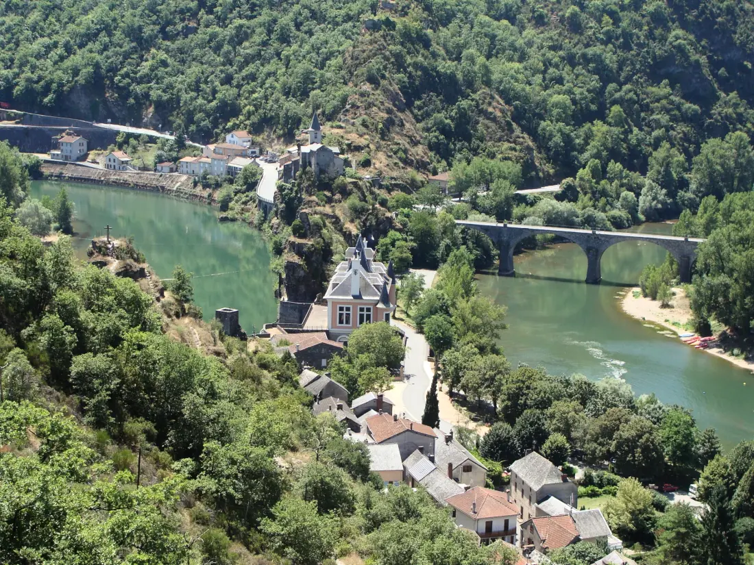 Camping du Lac de Bonnefon 3 étoiles★★★