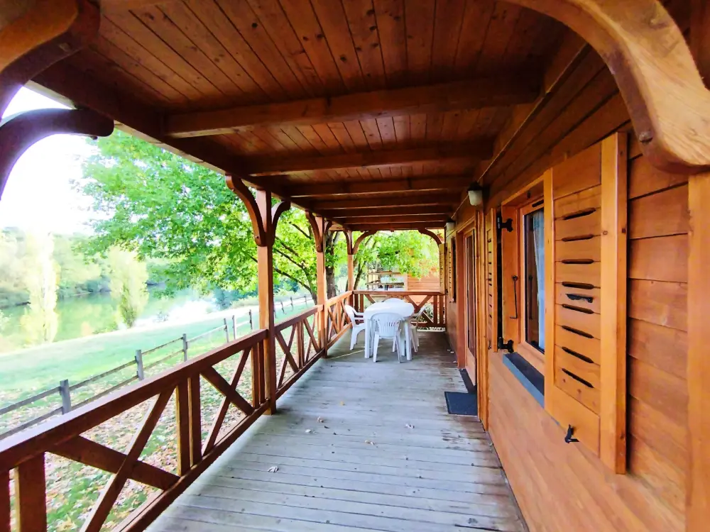 Camping du Lac de Bonnefon 3 étoiles★★★