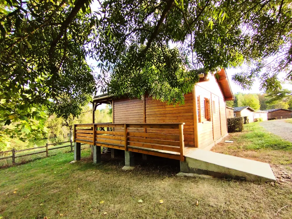 Camping du Lac de Bonnefon 3 étoiles★★★
