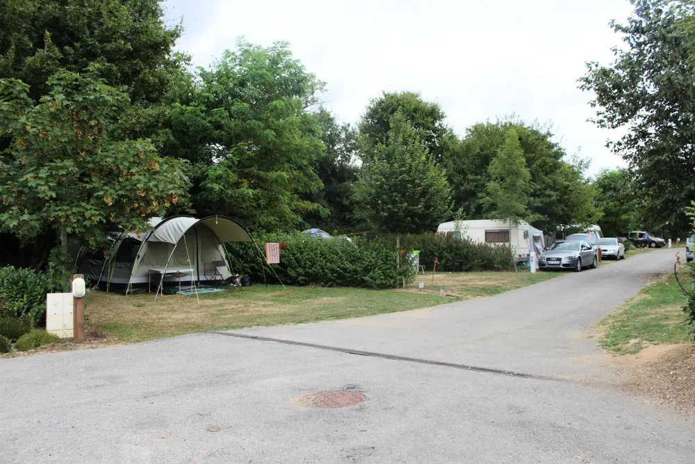 Camping du Lac de Bonnefon 3 étoiles★★★