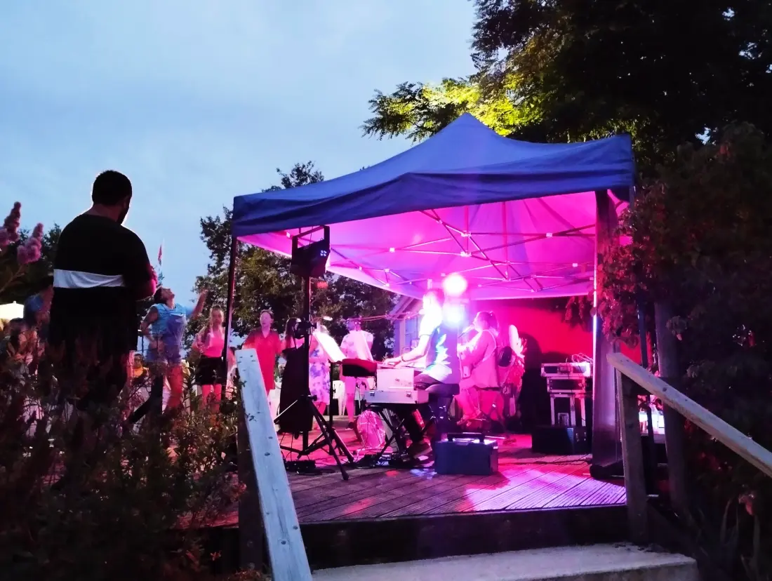 Camping du Lac de Bonnefon 3 étoiles★★★