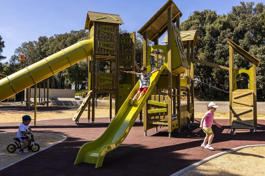Lopari Camping Resort 4 étoiles★★★★