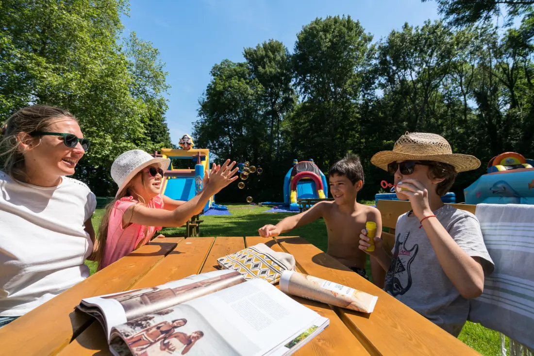 Camping Romanée Le Grand Paris 4 étoiles★★★★