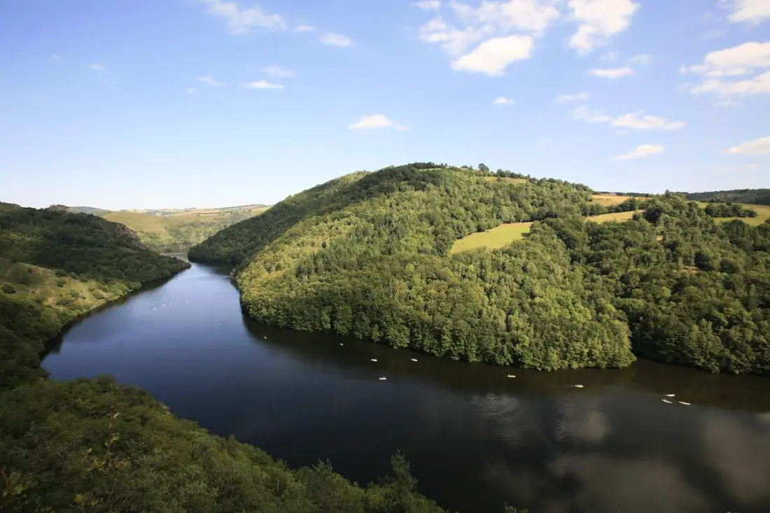 Flower Camping Le Belvédère - Auvergne - Cantal 4 étoiles★★★★