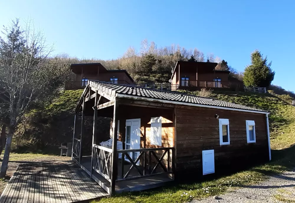 Flower Camping Le Belvédère - Auvergne - Cantal 4 étoiles★★★★
