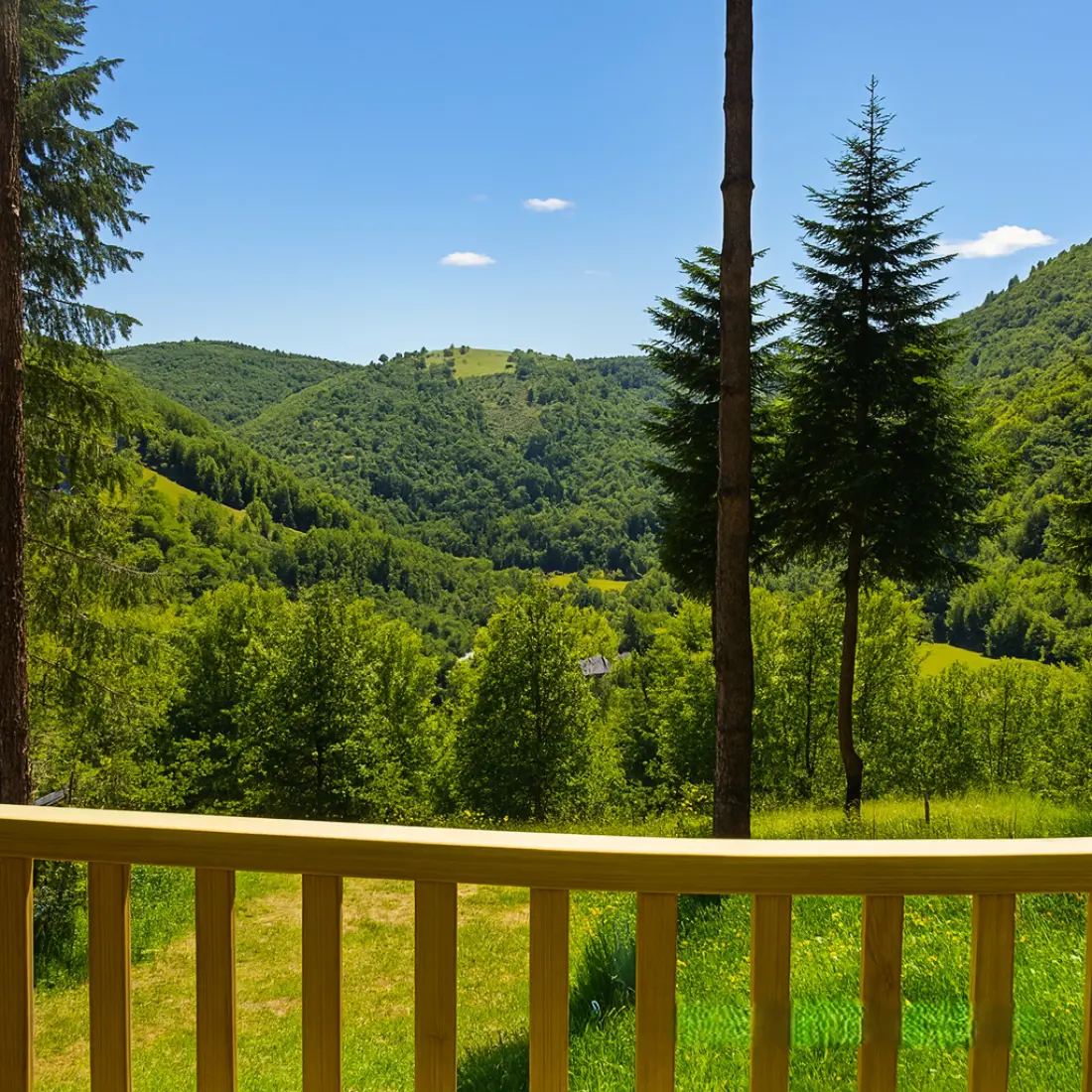 Flower Camping Le Belvédère - Auvergne - Cantal 4 étoiles★★★★
