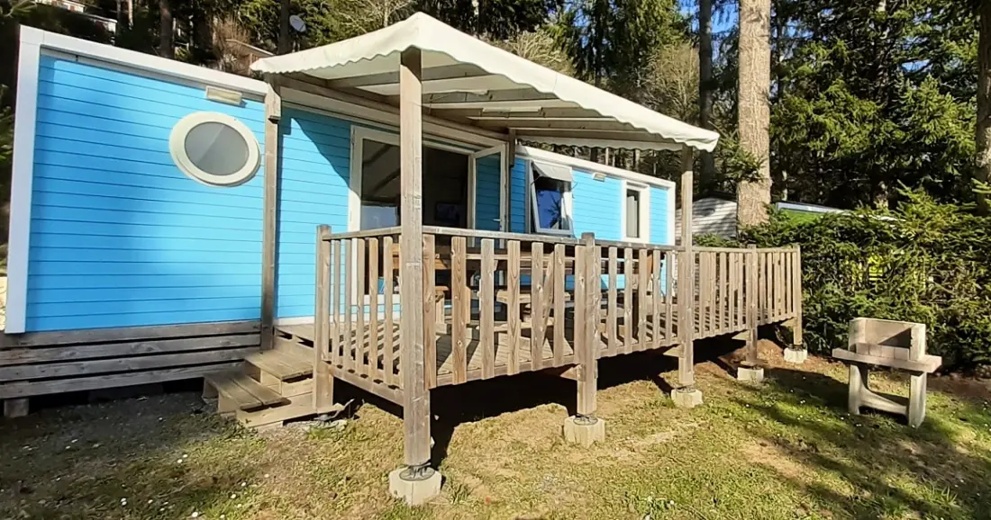 Flower Camping Le Belvédère - Auvergne - Cantal 4 étoiles★★★★