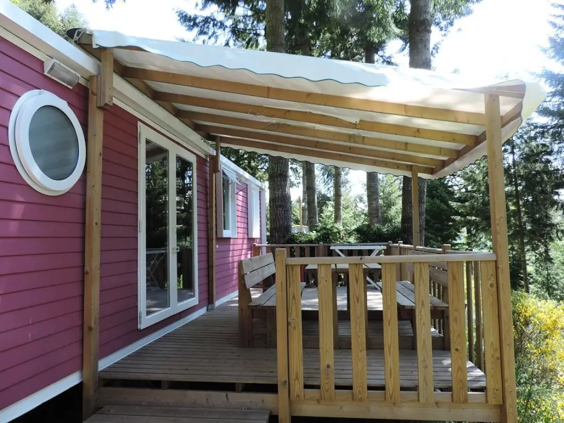 Flower Camping Le Belvédère - Auvergne - Cantal 4 étoiles★★★★
