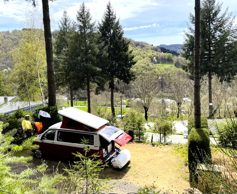 Flower Camping Le Belvédère - Auvergne - Cantal 4 étoiles★★★★