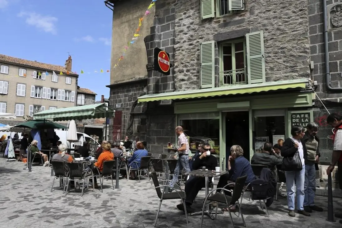 Flower Camping Le Belvédère - Auvergne - Cantal 4 étoiles★★★★