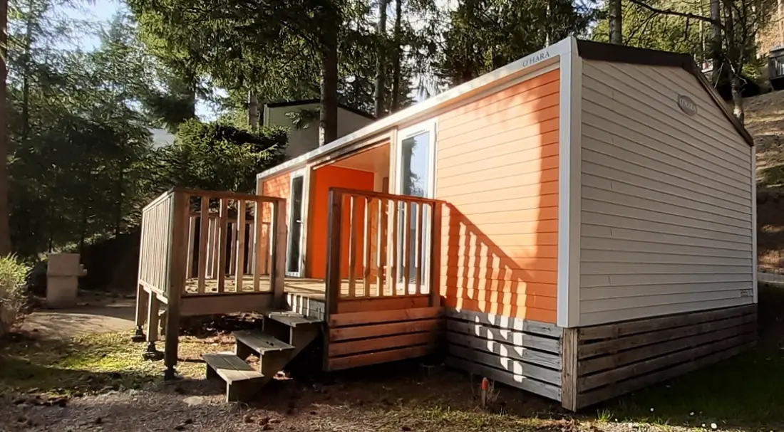 Flower Camping Le Belvédère - Auvergne - Cantal 4 étoiles★★★★