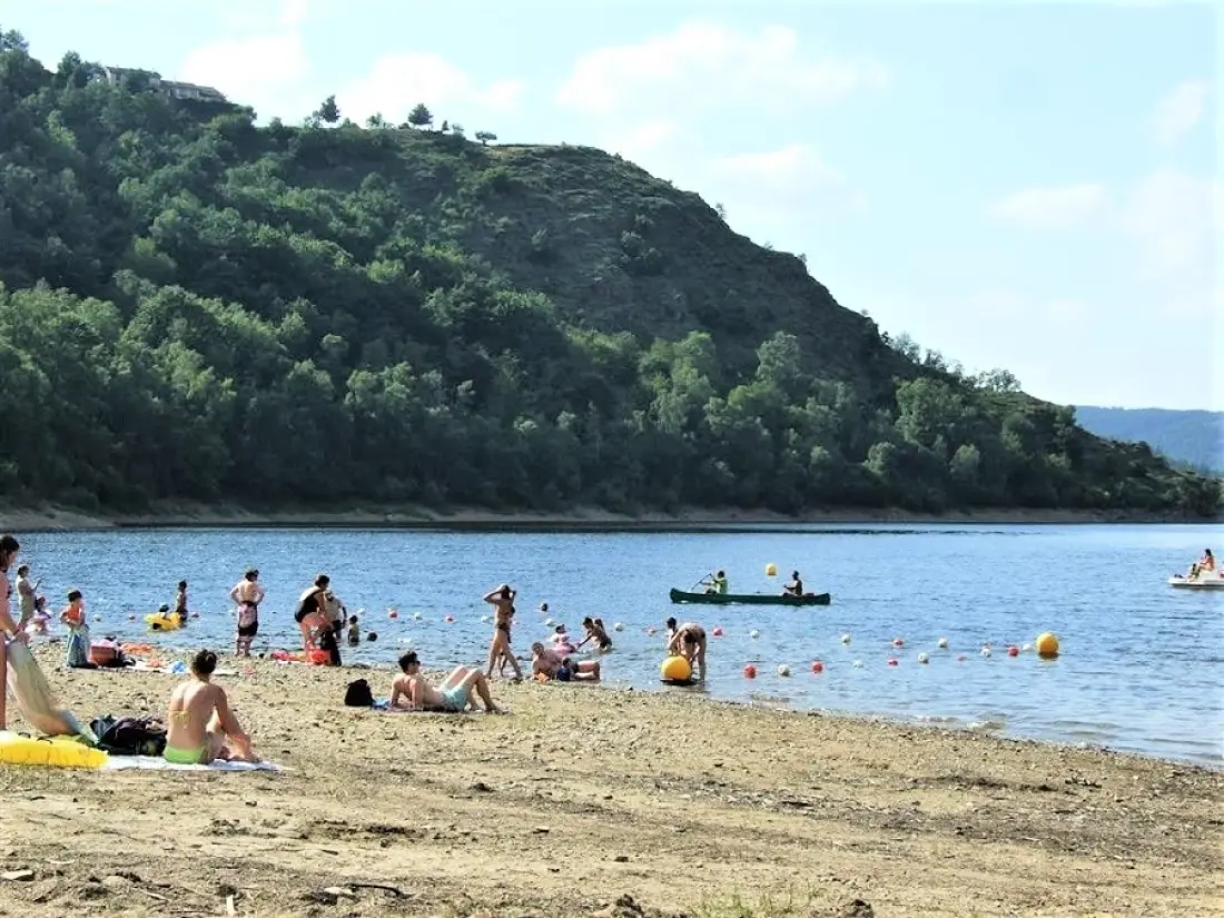 Flower Camping Le Belvédère - Auvergne - Cantal 4 étoiles★★★★