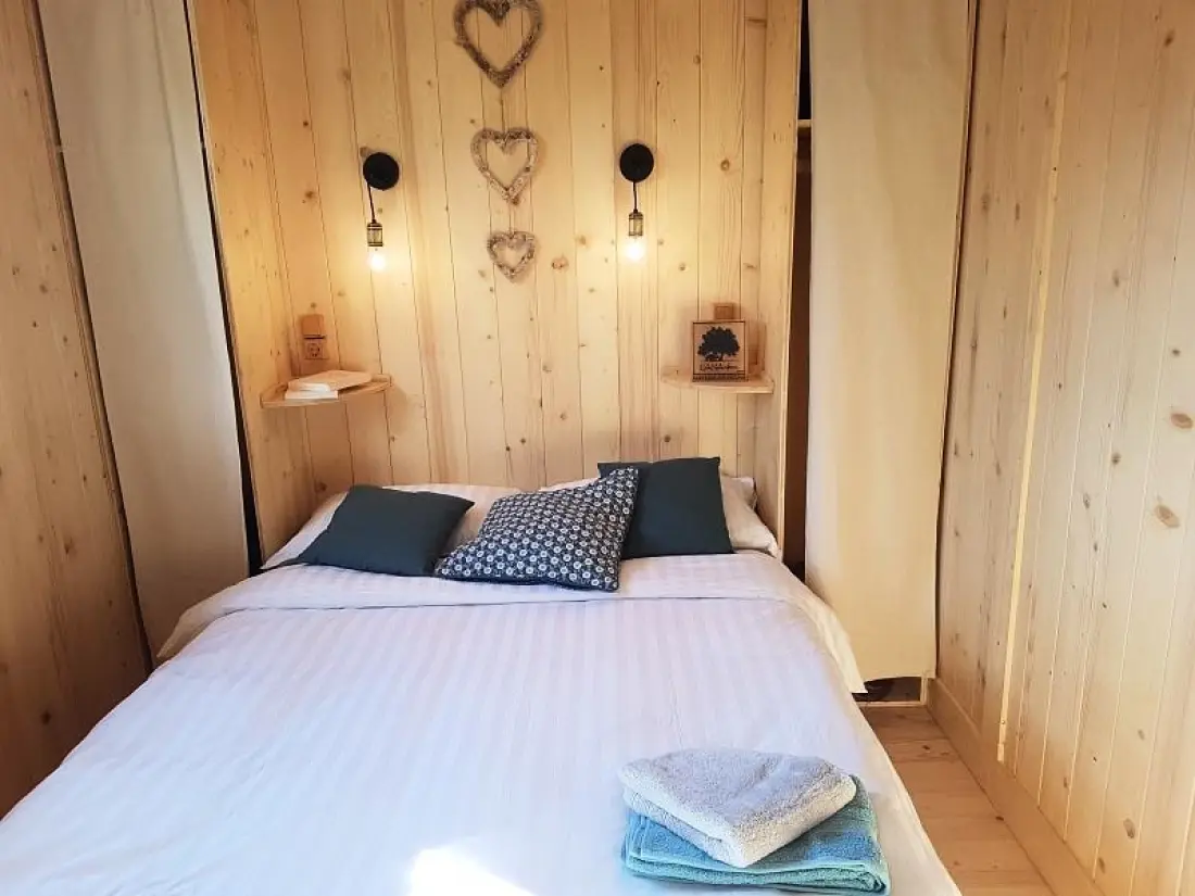 Flower Camping Le Belvédère - Auvergne - Cantal 4 étoiles★★★★