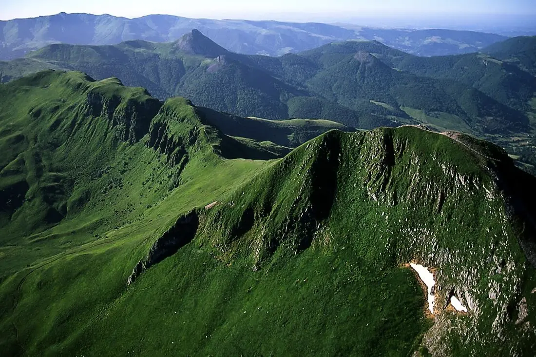Flower Camping Le Belvédère - Auvergne - Cantal 4 étoiles★★★★