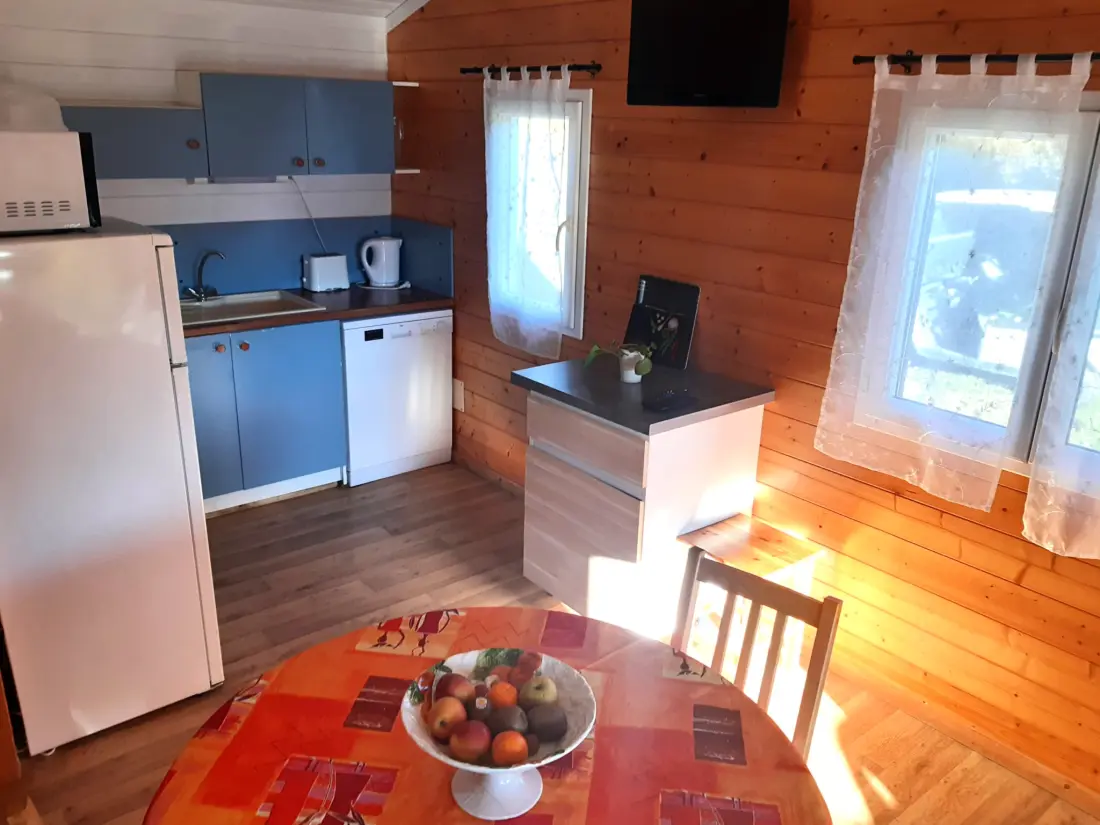 Flower Camping Le Belvédère - Auvergne - Cantal 4 étoiles★★★★