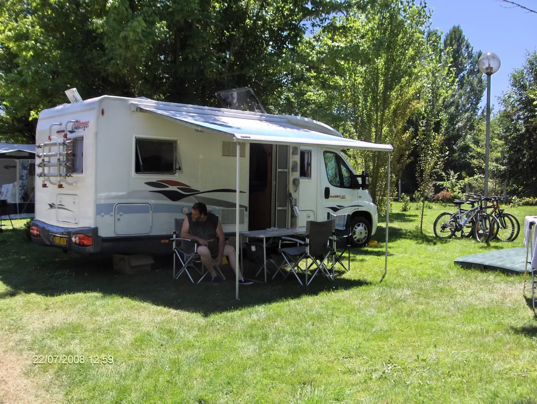 Camping Le Plein Air Neuvicois 3 étoiles★★★