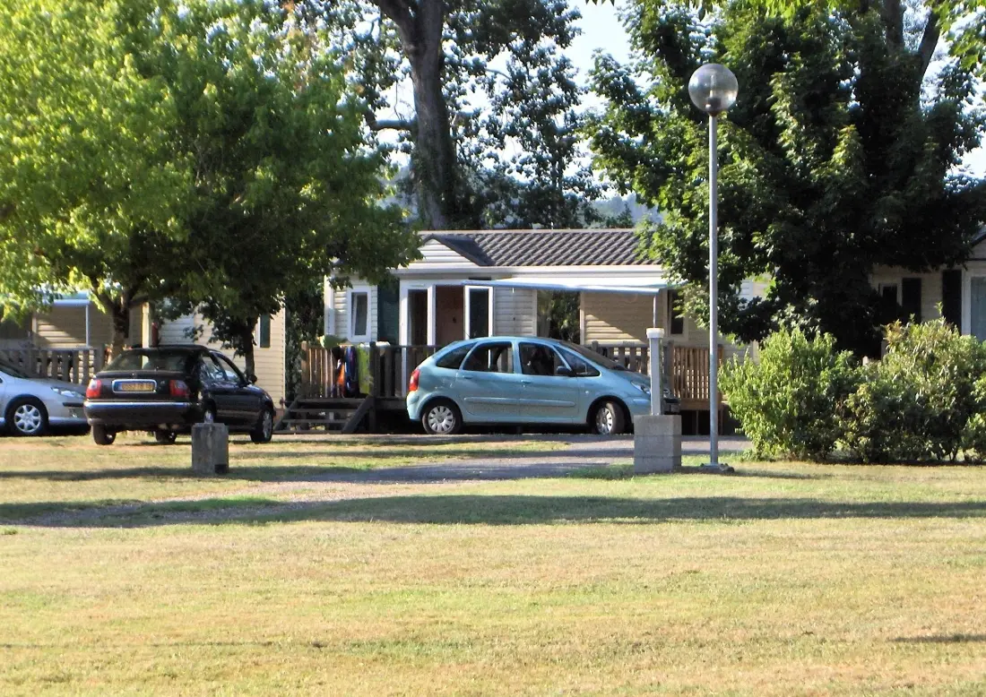 Camping Le Plein Air Neuvicois 3 étoiles★★★