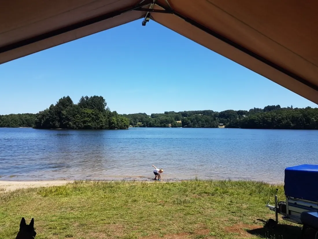 Flower Camping Le Port de Neuvic 3 étoiles★★★