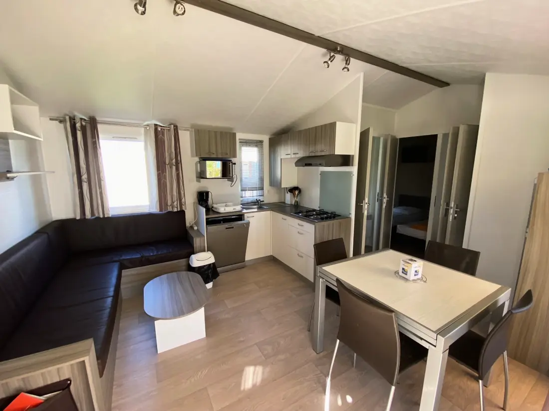Flower Camping Le Port de Neuvic 3 étoiles★★★