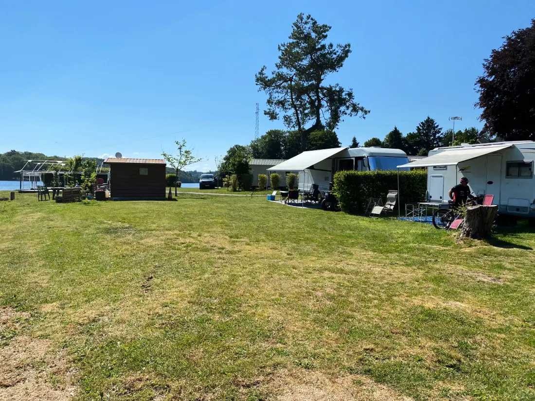 Flower Camping Le Port de Neuvic 3 étoiles★★★