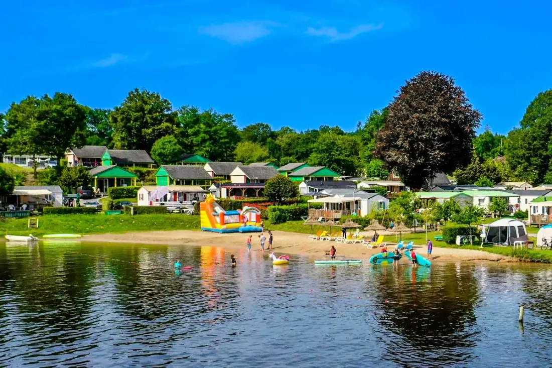 Flower Camping Le Port de Neuvic 3 étoiles★★★