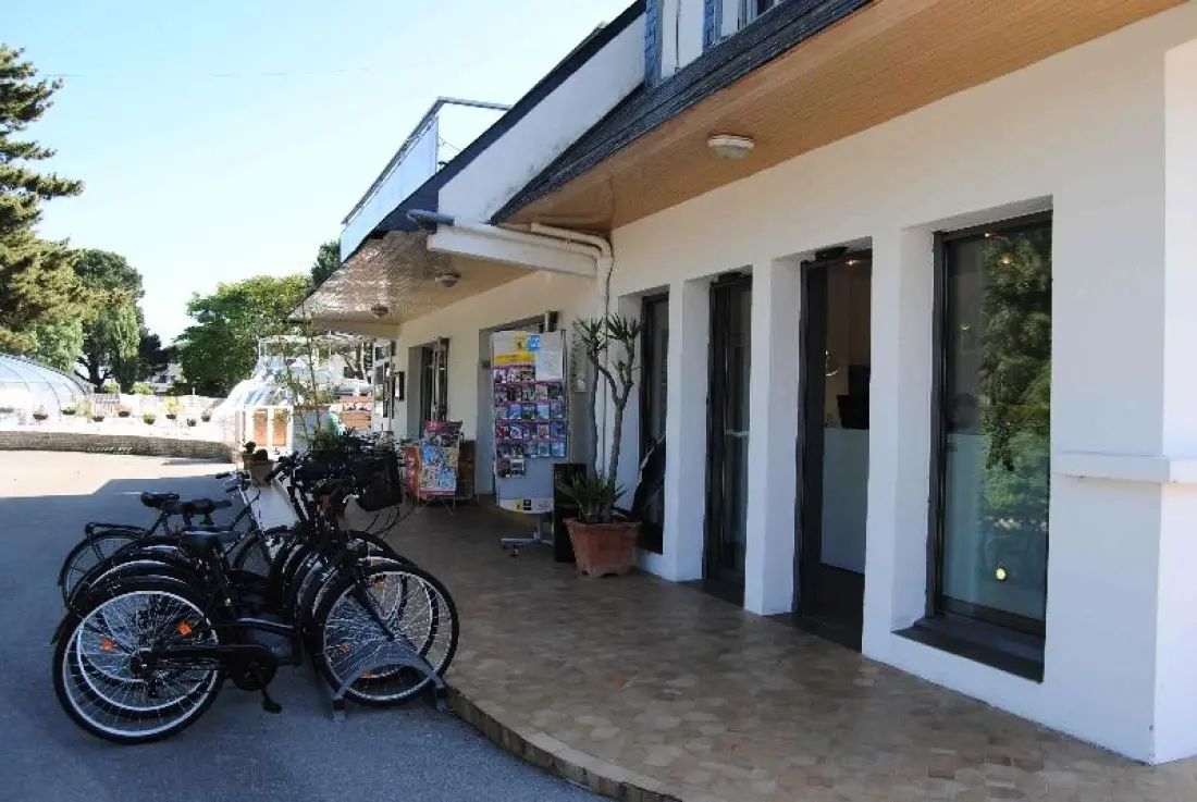 AIROTEL Camping LE RAGUENES PLAGE 4 étoiles★★★★