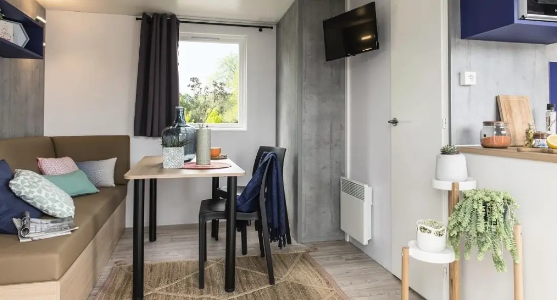 AIROTEL Camping LE RAGUENES PLAGE 4 étoiles★★★★