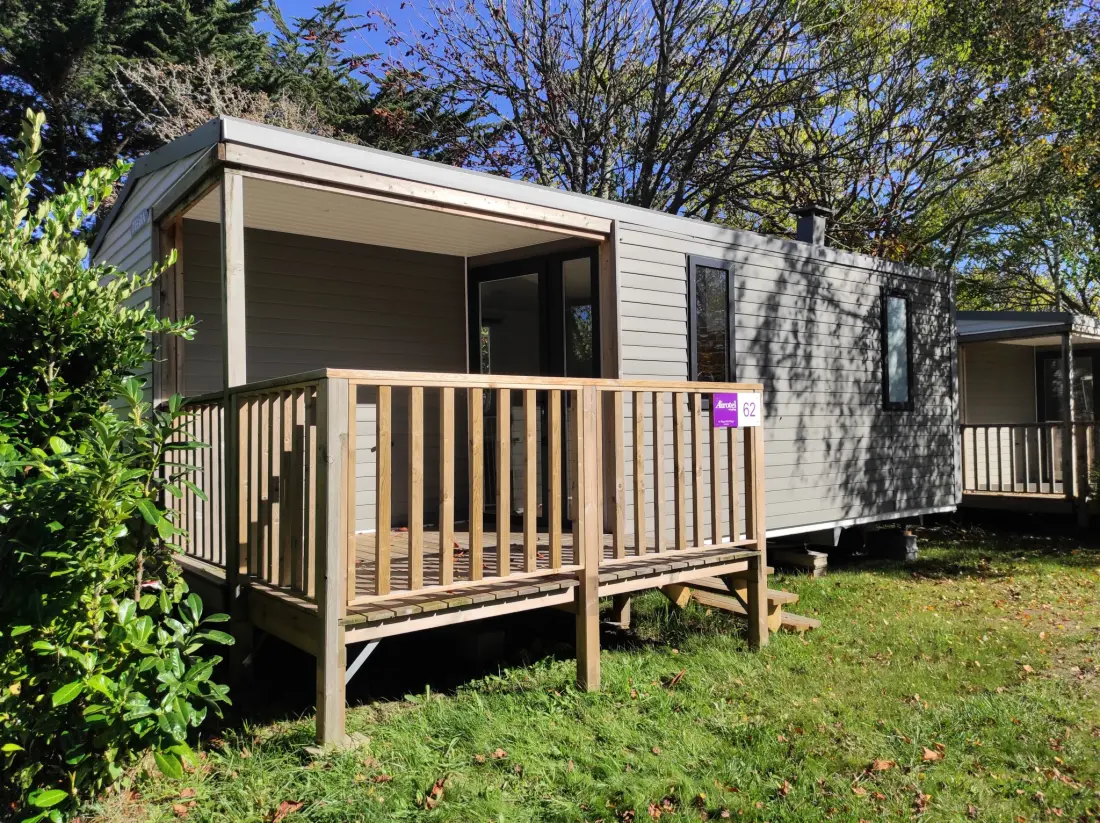 AIROTEL Camping LE RAGUENES PLAGE 4 étoiles★★★★