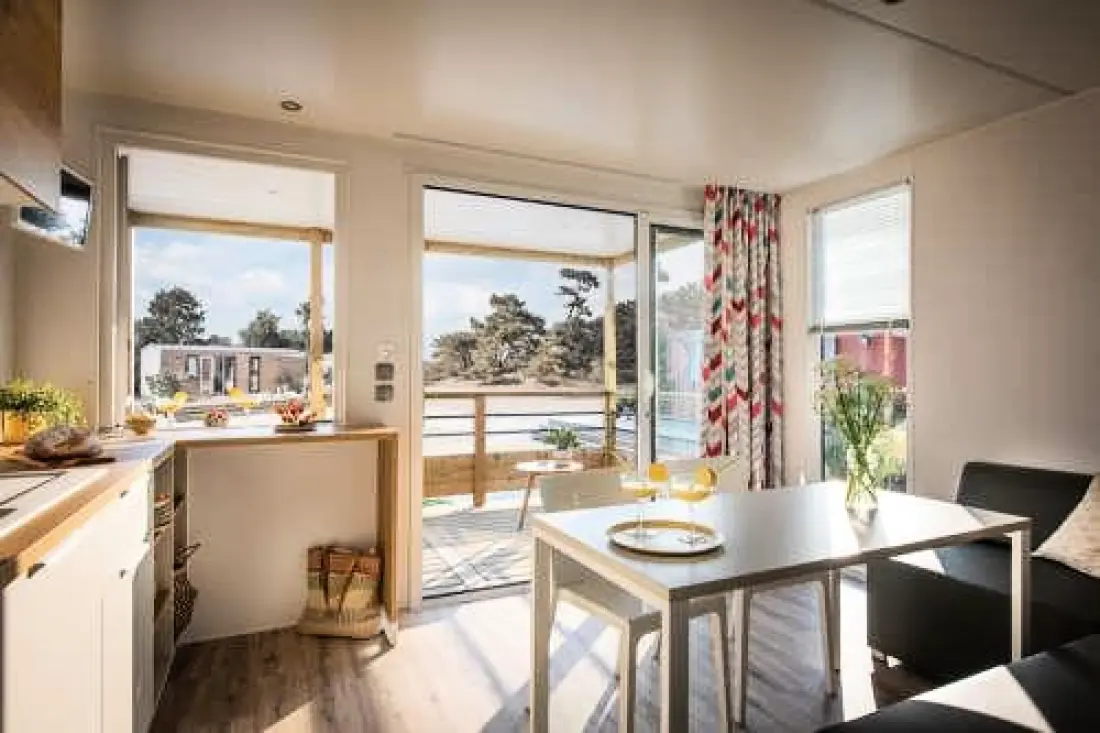 AIROTEL Camping LE RAGUENES PLAGE 4 étoiles★★★★